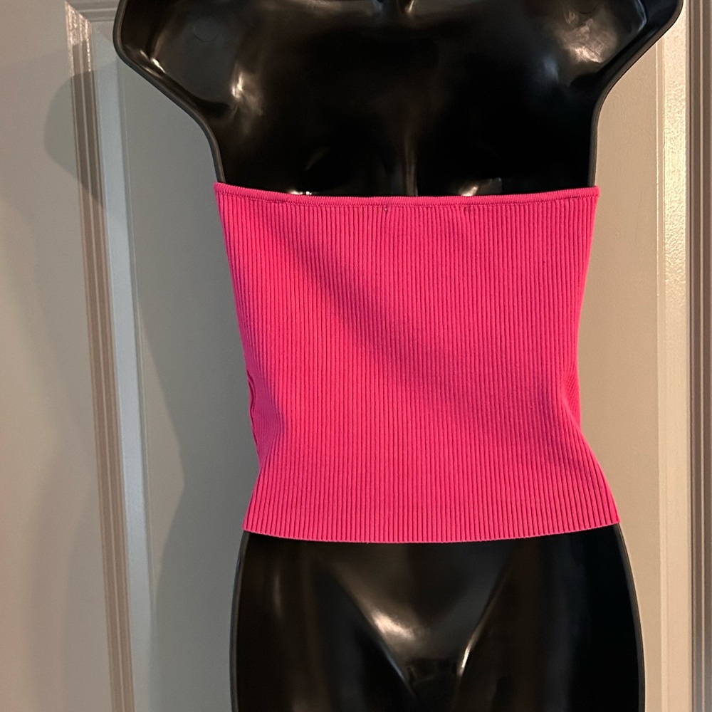 Beautifully Ribbed Tube Top - Picture 3 of 3
